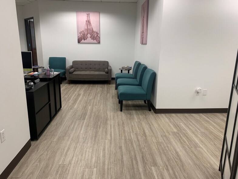 More Photos Of 11211 Taylor Draper Ln, Austin Office For Lease