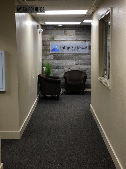 More Photos Of 1315 Commerce Ave, Longview General Retail For Lease