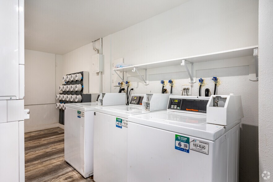 More Photos Of 1330 W Mississippi Ave, Denver Apartments For Sale