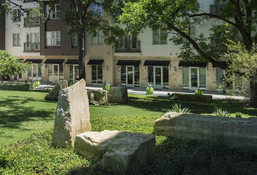 809 S Lamar Blvd, Austin, TX 78704 MultiFamily For Lease