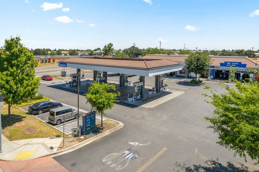 More Photos Of 6925 Lone Tree Way, Brentwood Convenience Store For Sale