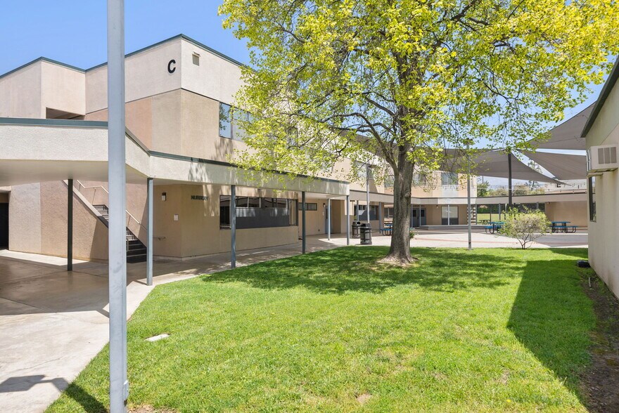 More Photos Of 777 E Alosta Ave, Azusa Religious Facility For Lease