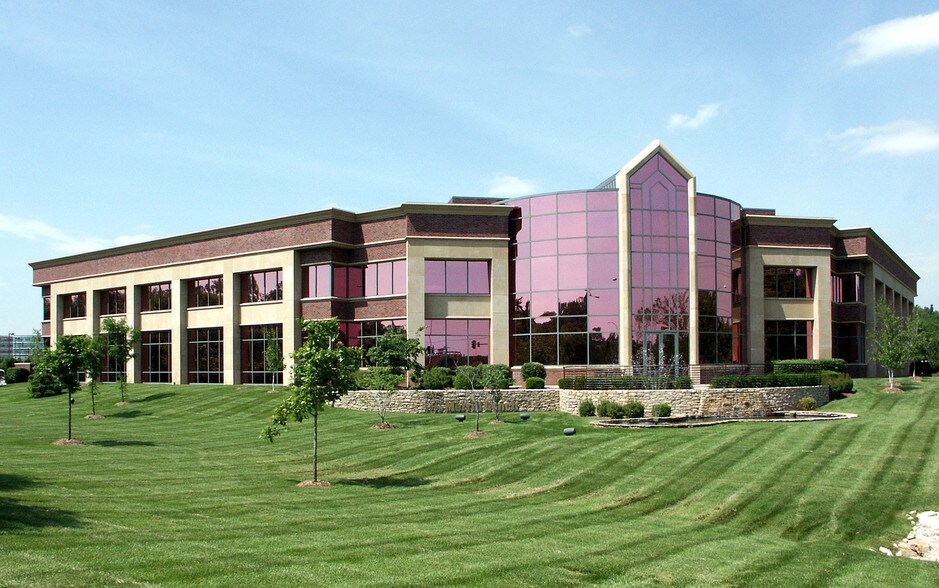 More Photos Of 3401 College Blvd, Leawood Office For Lease