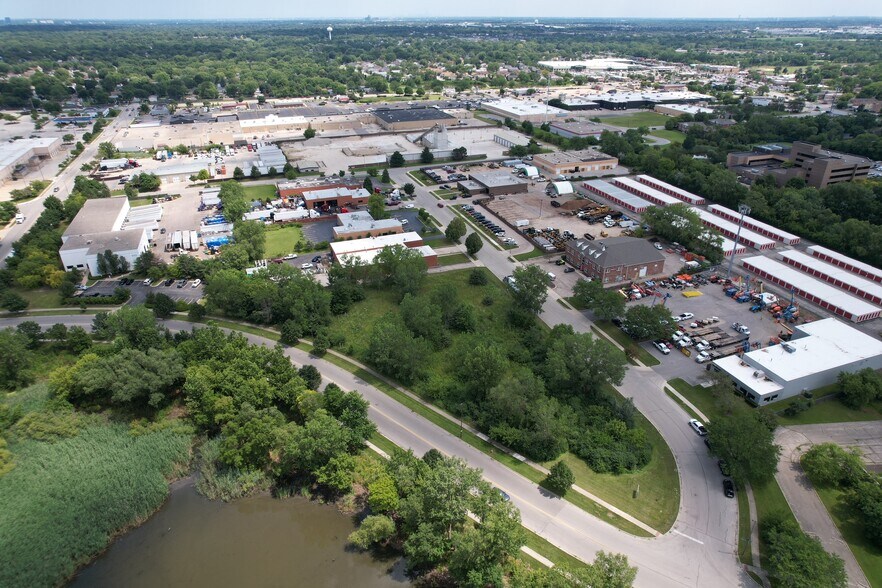 More Photos Of 1340-1360 W Yorkshire Dr, Streamwood Land For Sale