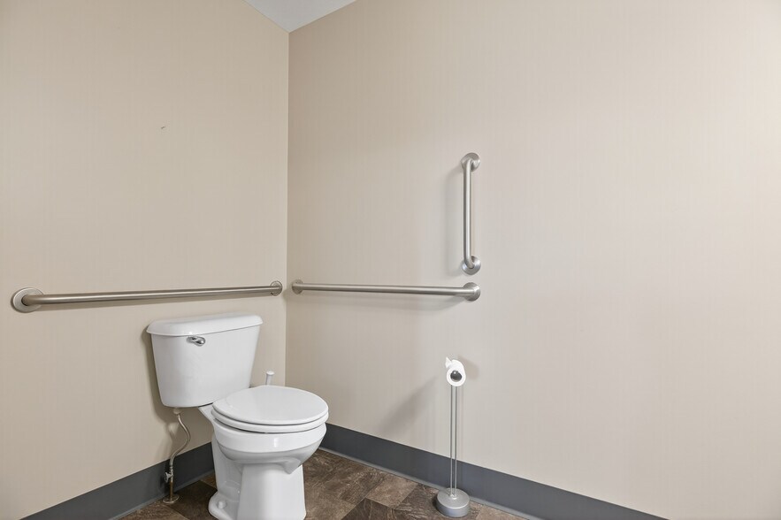 More Photos Of 1441 Saint Marys Ave, Sidney Office For Sale