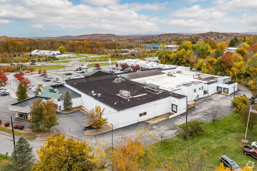 More Photos Of 455 State Rt 23, Wantage Supermarket For Lease