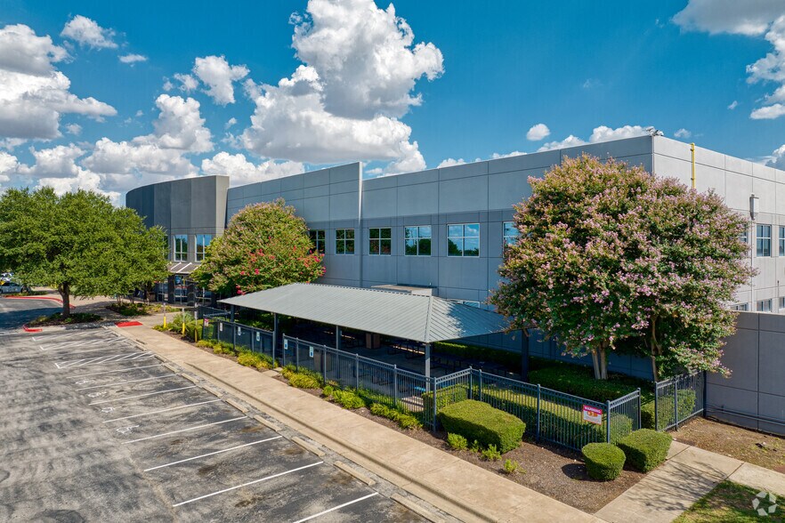 Primary Photo Of 201 W Howard Ln, Austin Light Distribution For Lease