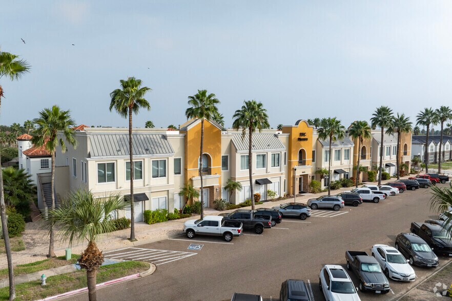 More Photos Of 3805 Plantation Grove Blvd, Mission Office For Sale