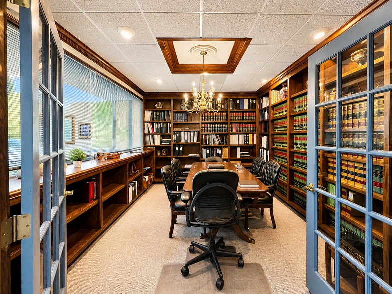 More Photos Of 1820 The Exchange SE, Atlanta Office For Sale