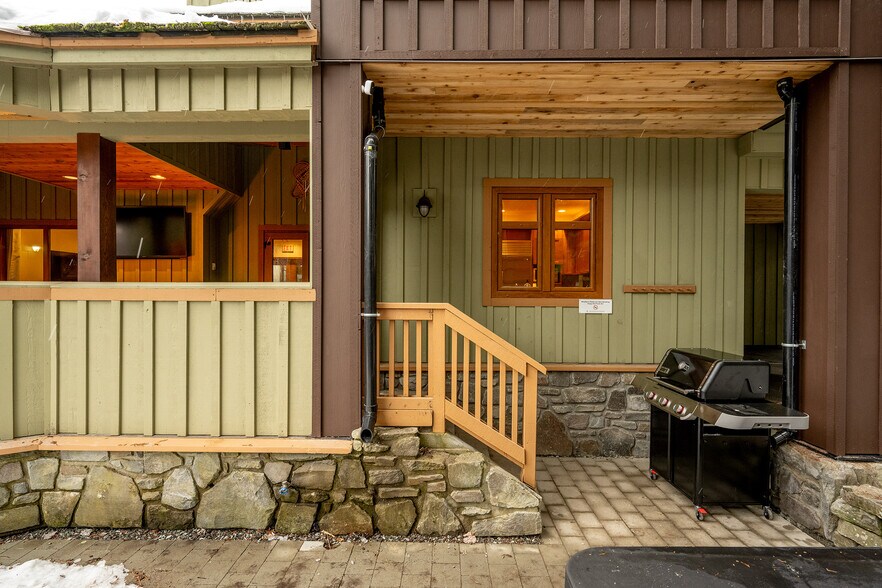 More Photos Of 3012 Alpine Cres, Whistler Hospitality For Sale