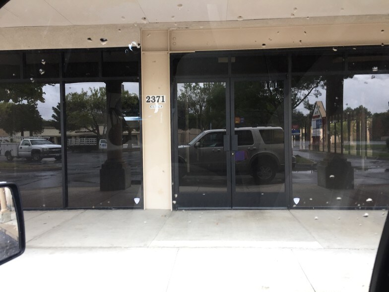 2355 2375 Athens Ave Redding Ca 96001 Retail For Lease
