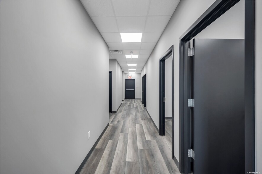 More Photos Of 241 E Shore Rd, Great Neck Office For Lease