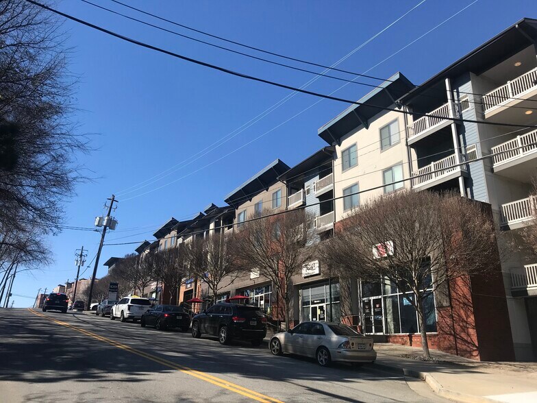 More Photos Of 1133 Huff Rd, Atlanta Apartments For Lease
