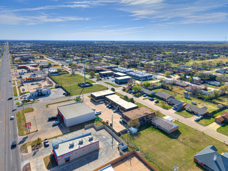 More Photos Of 6401 NW Oak Ave, Lawton Apartments For Sale