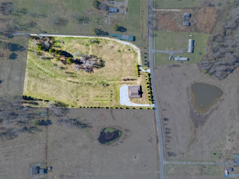 More Photos Of 1103 County Road 359, Crossville Medical For Sale