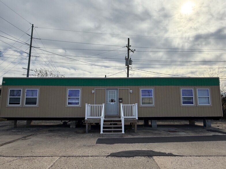 More Photos Of 815 S Market St, Wilmington Warehouse For Lease