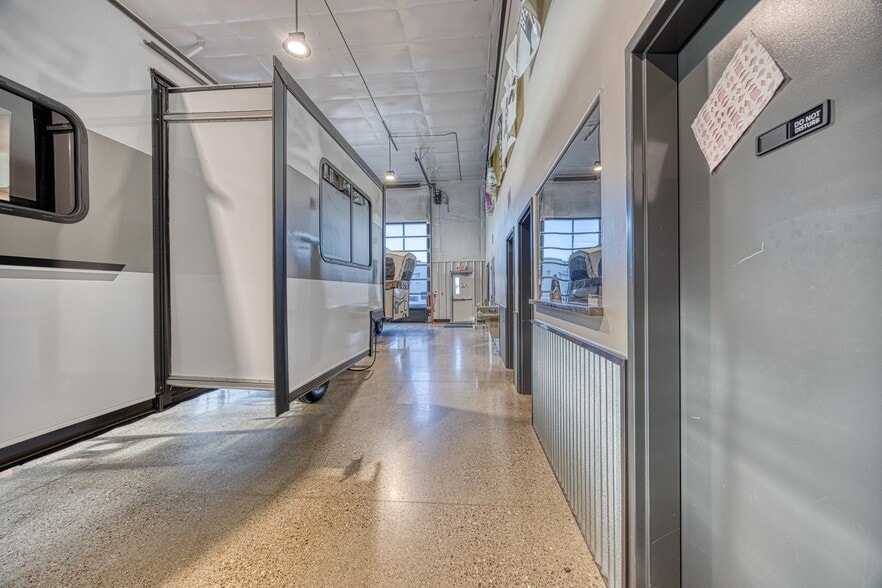 More Photos Of 3928 Tri Hill Frontage Rd, Great Falls Auto Dealership For Sale