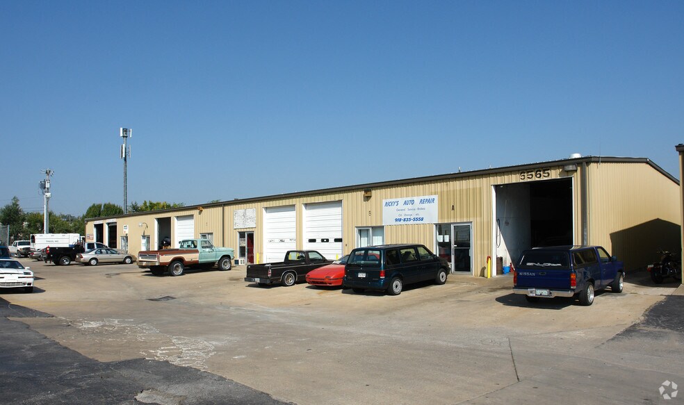 Primary Photo Of 6565 E 21st Pl, Tulsa Warehouse For Lease