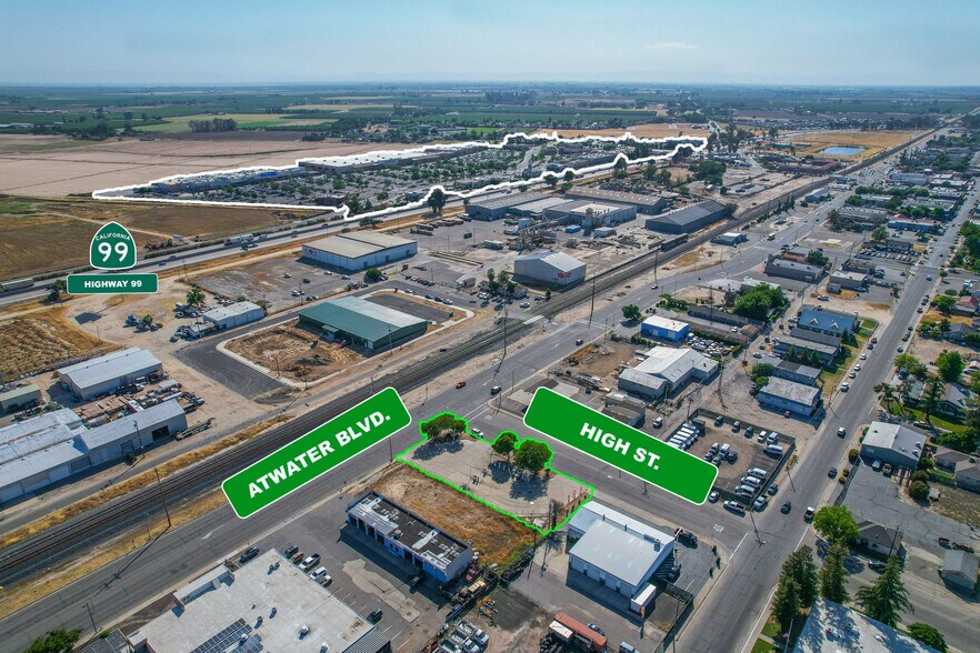 More Photos Of 695 Atwater Blvd, Atwater General Retail For Sale