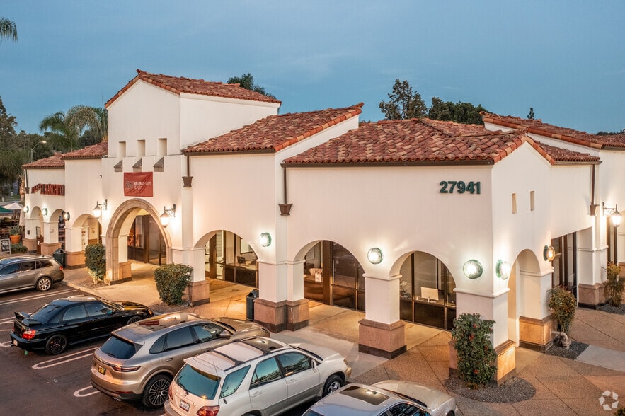 More Photos Of 27871-27941 La Paz, Laguna Niguel Unknown For Lease