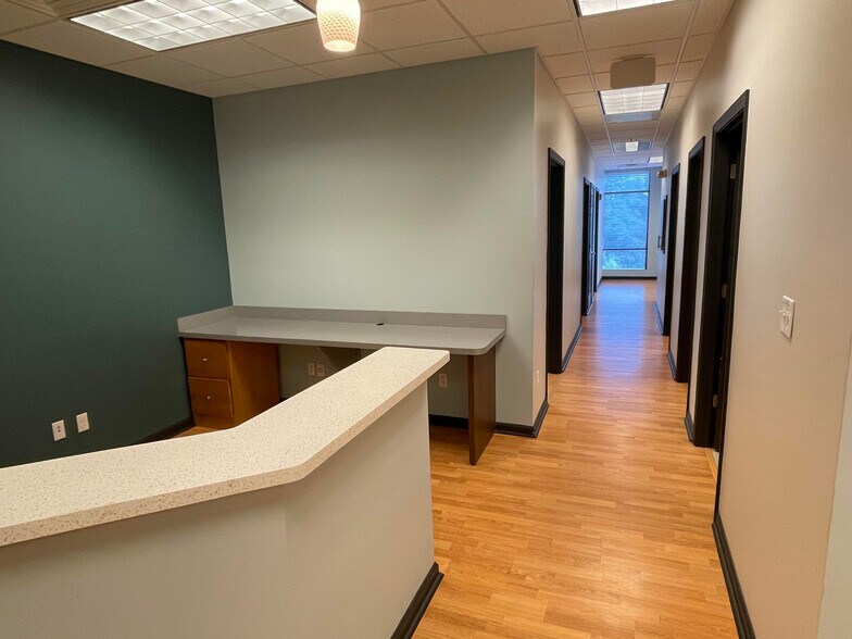 More Photos Of 535 Wellington Way, Lexington Medical For Sale
