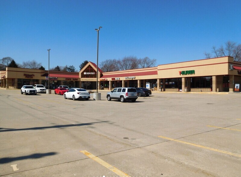 More Photos Of 2405 Essington Rd, Joliet General Retail For Lease