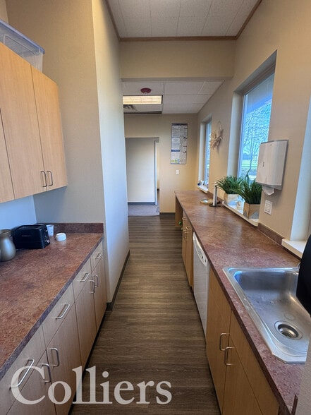 More Photos Of 2273 E Gala St, Meridian Office For Sale