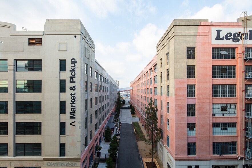 More Photos Of 777 S Alameda St, Los Angeles Unknown For Lease