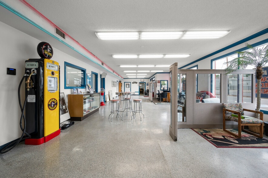 More Photos Of 3521 Franklin Blvd, Eugene Auto Dealership For Sale
