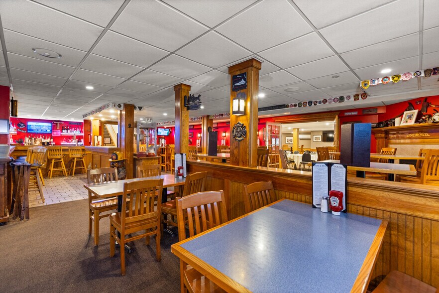 More Photos Of 11 Farmington Rd, Rochester Restaurant For Sale