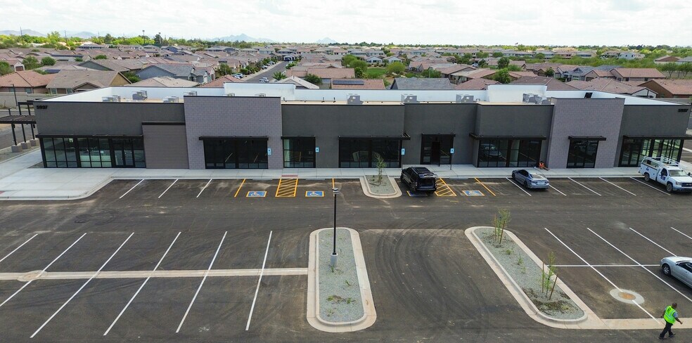 More Photos Of 5937 91st Ave, Glendale General Retail For Sale