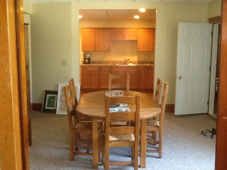 More Photos Of 899 E Shore Dr, Adirondack Storefront Retail Residential For Sale