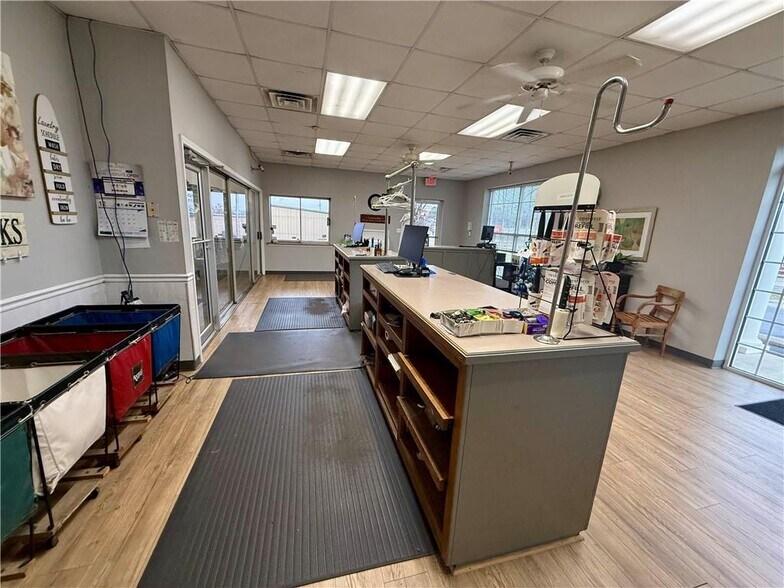 More Photos Of 718 S Arkansas Ave, Russellville Specialty For Sale