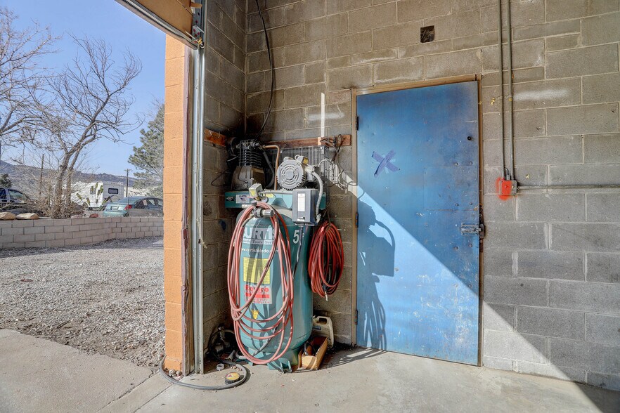 More Photos Of 2425-2427 Busch Ave, Colorado Springs Industrial For Sale