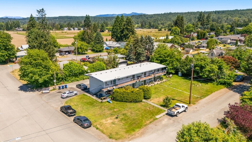 Primary Photo Of 31624 W Rutherford St, Carnation Apartments For Sale