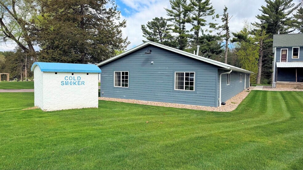 More Photos Of 3884 S Gillette Dr, Wisconsin Dells Lodge Meeting Hall For Sale