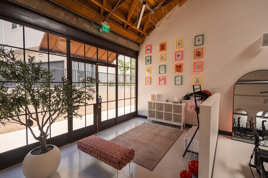 More Photos Of 1801 Blake Ave, Los Angeles Flex For Sale