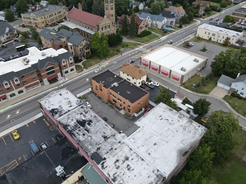 More Photos Of 757 W Main St, Rochester Multifamily For Sale