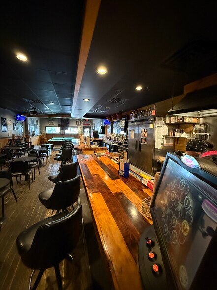 More Photos Of 11935 E Lennon Rd, Lennon Restaurant For Sale