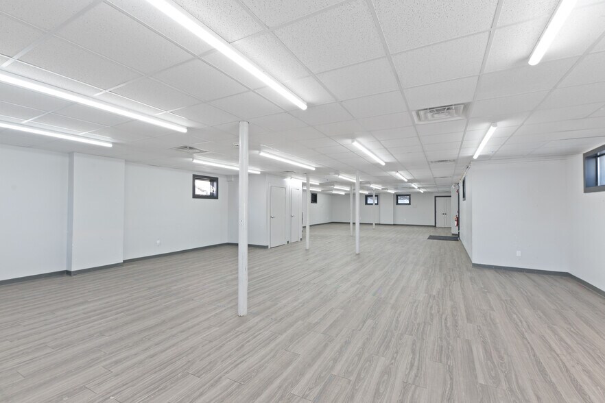 More Photos Of 127 Rt-59, Monsey Office For Lease