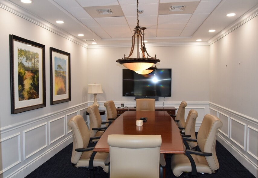 More Photos Of 11811 US Highway 1, North Palm Beach General Retail For Lease