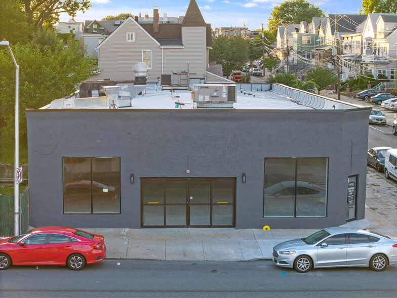 Primary Photo Of 1033 Broadway, Bayonne Storefront For Lease