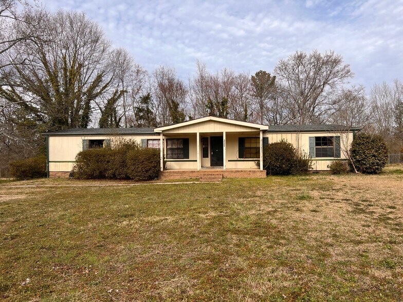 More Photos Of 3268 - 3244 River Fork Rd, Waterloo Bar For Sale