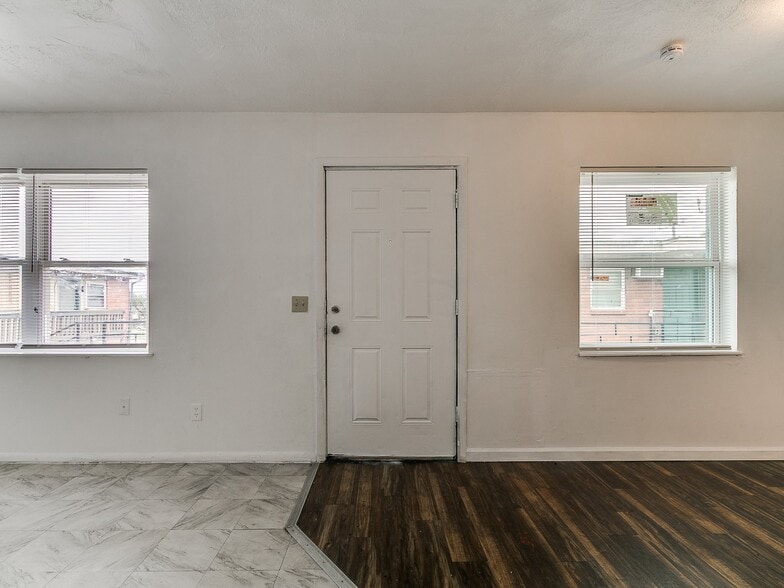 More Photos Of 1731 NW 32nd St, Oklahoma City Apartments For Sale