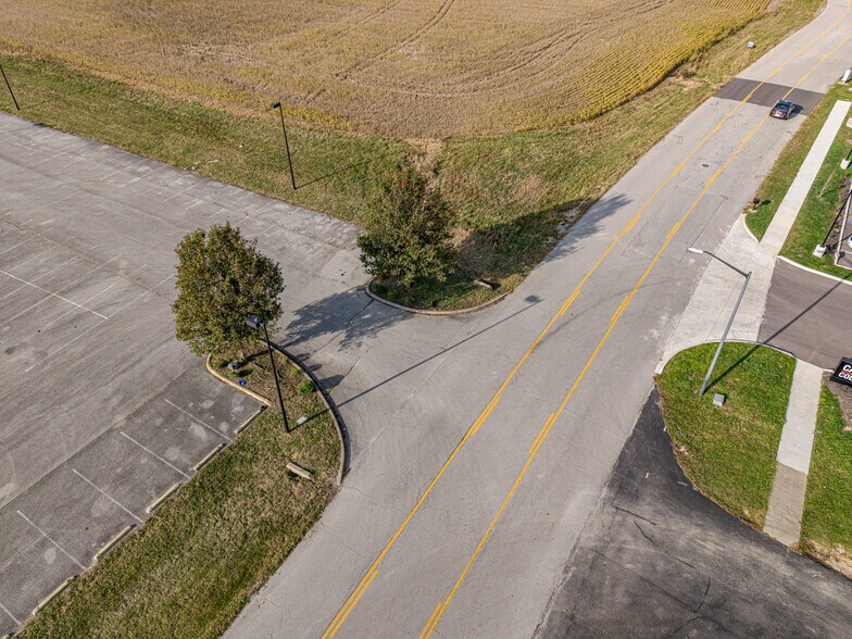 More Photos Of 250 Breighton Cir, Shelbyville Movie Theatre For Sale