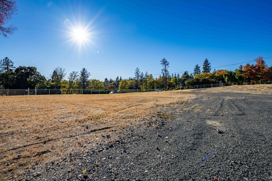 More Photos Of , Grants Pass Unknown For Sale