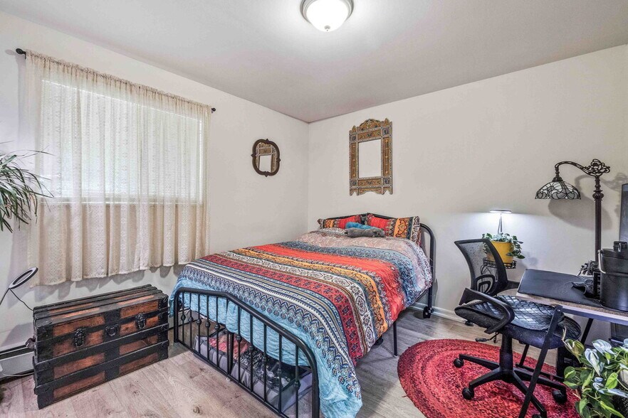 More Photos Of 10660 E Holly Rd, Davisburg Apartments For Sale