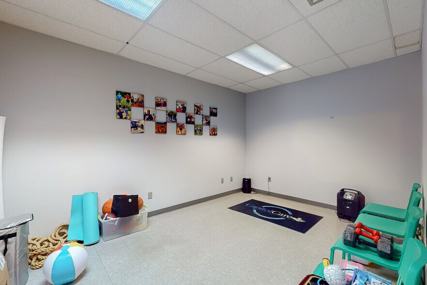 More Photos Of 7 Waterloo Rd, Stanhope Office For Sale