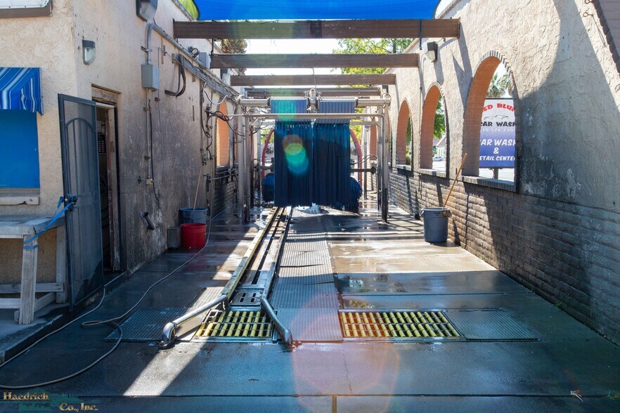 More Photos Of 312 Main St, Red Bluff Carwash For Sale