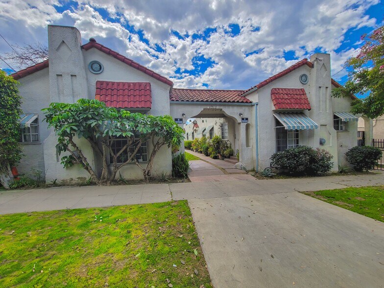 More Photos Of 4212-4216 1/2 Lockwood Ave, Los Angeles Apartments For Sale